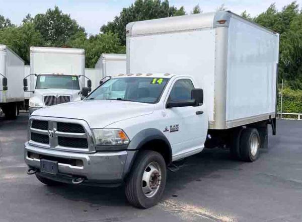 2014 RAM 5500 Super Duty 12ft Box Truck with Liftgate